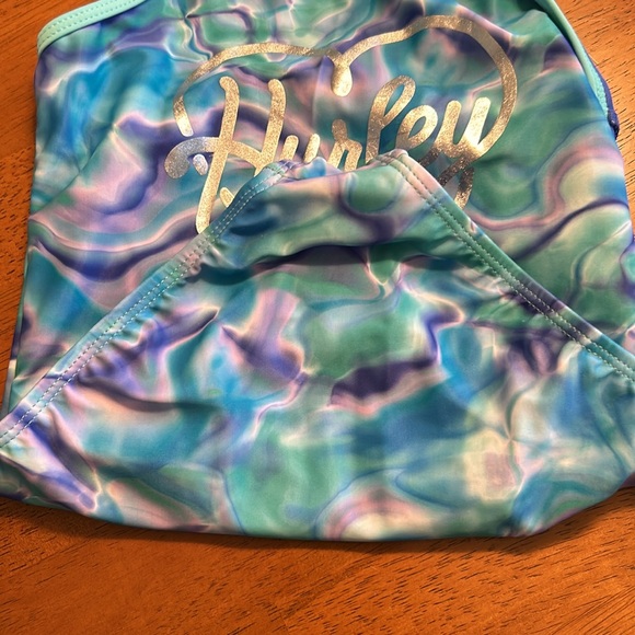 Set of girls one piece swimsuits size 6. - Picture 6 of 12